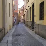 Palazzo Altavilla Executive Apartment *